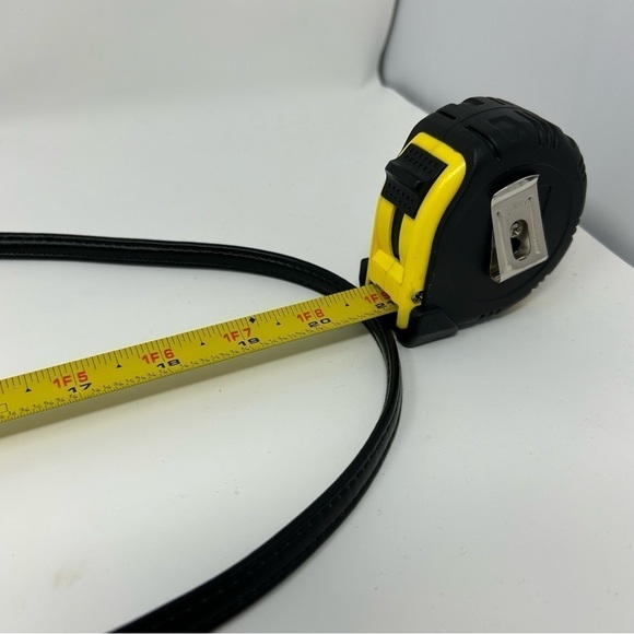 Universal Thread Small Convertible Black Faux Leather Wristlet Shoulder Bag - Picture 10 of 13